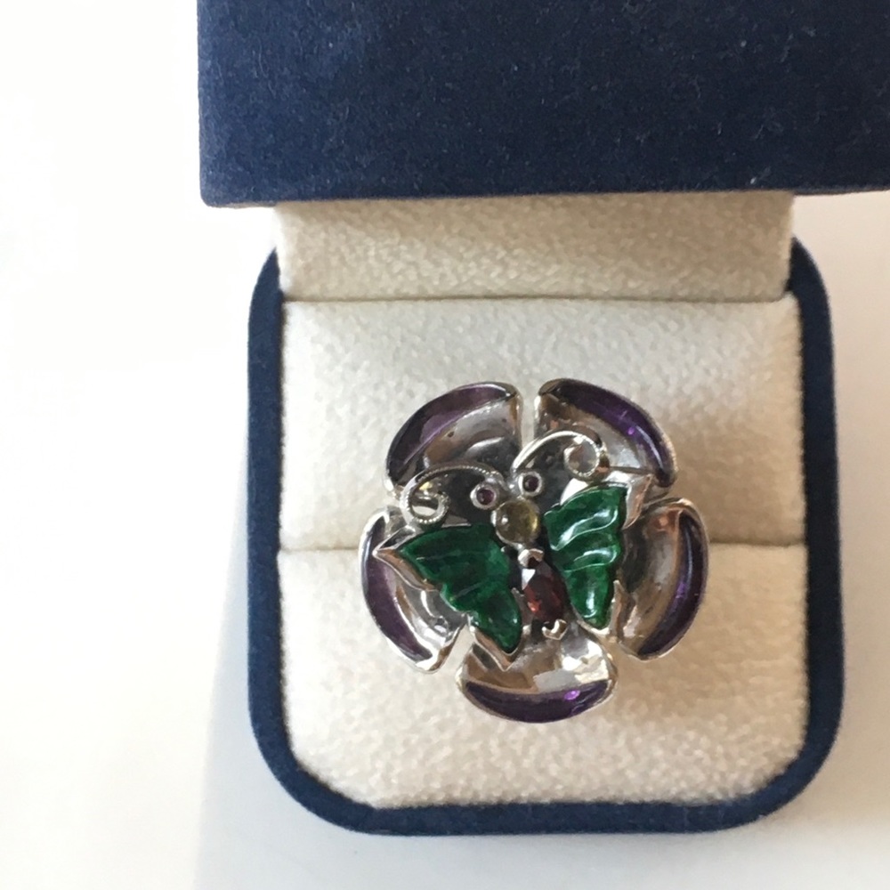 SOLD! Unusual jade butterfly ring w/gemstones - Picture 7 of 8
